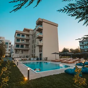 **** Hotel The Blue Wave Albania